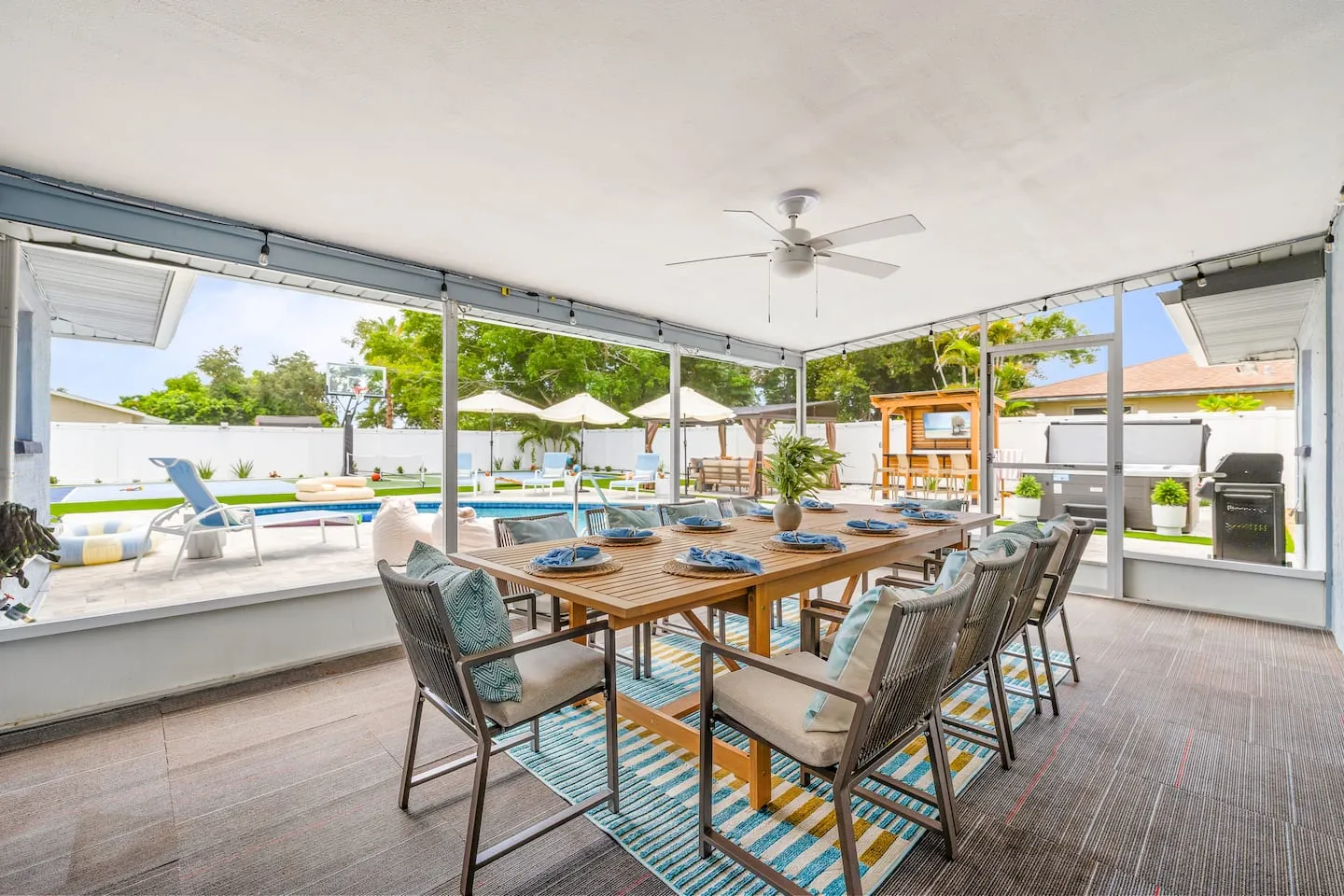 The Breezy Palm: covered patio dining