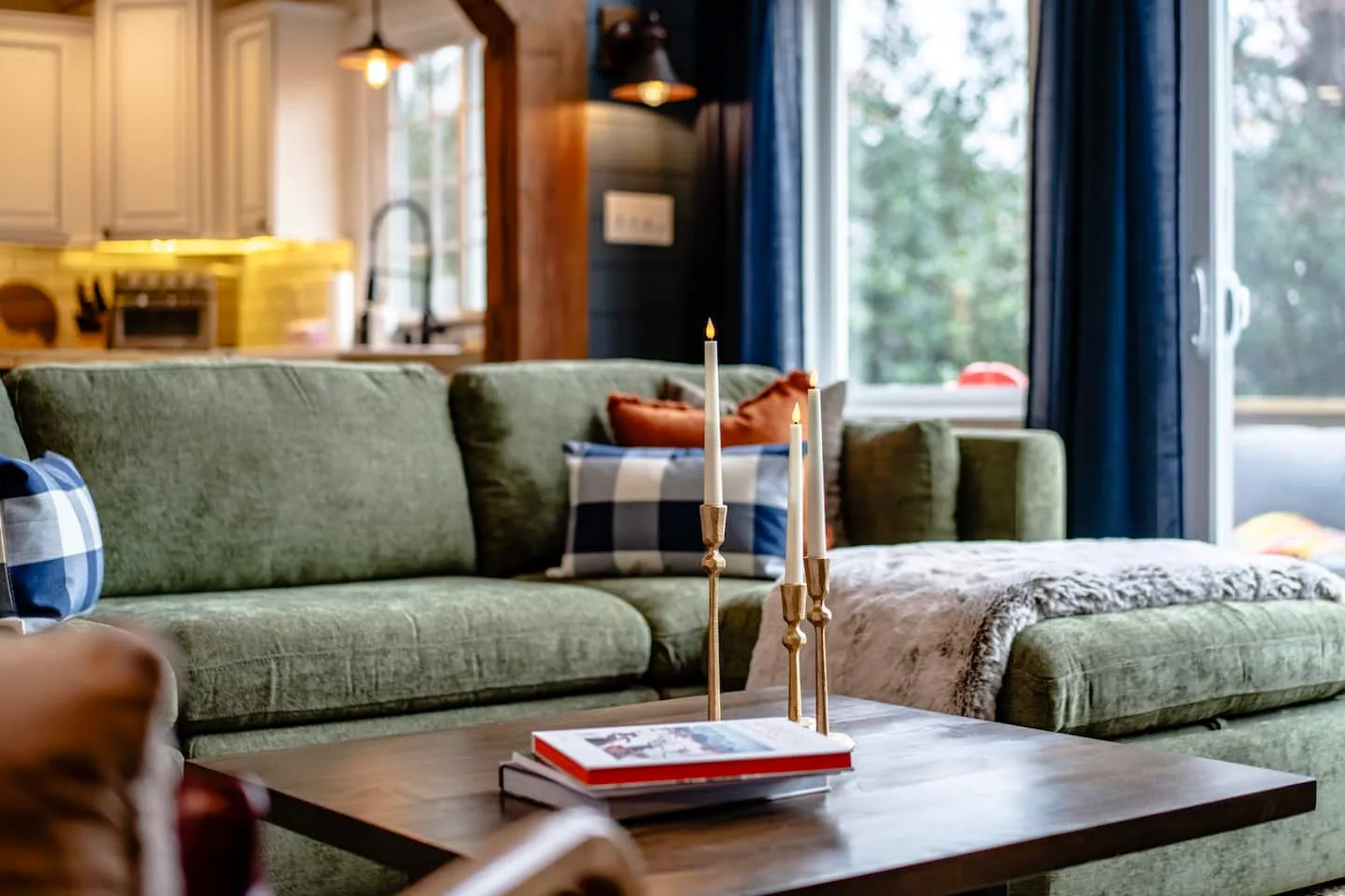 Honey Hollow: living room sectional