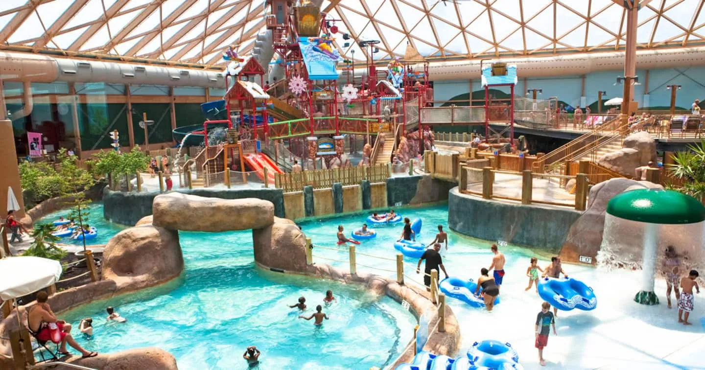 Honey Hollow: Massanutten indoor water park